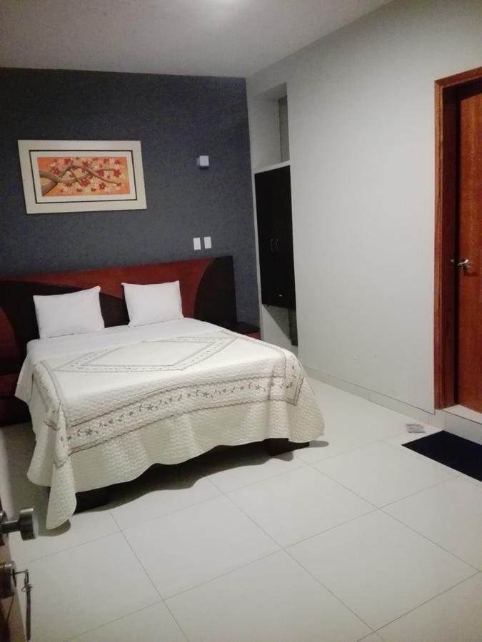 Hotel Vicente De La Vega تشيكلايو المظهر الخارجي الصورة