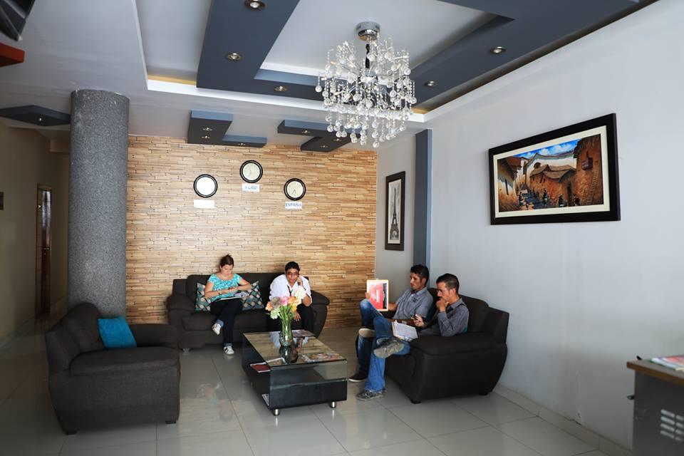 Hotel Vicente De La Vega تشيكلايو المظهر الخارجي الصورة