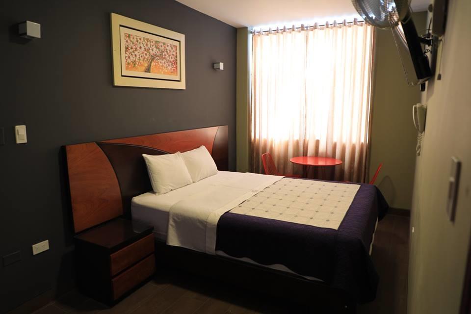 Hotel Vicente De La Vega تشيكلايو المظهر الخارجي الصورة